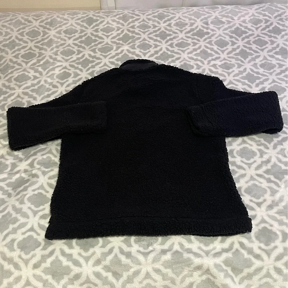 Levi's Black Sherpa Pullover, Cozy Fleece Half Zip Sweatshirt‎ - Medium